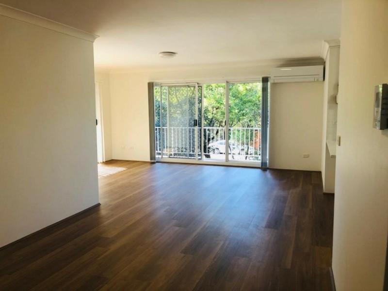 2/37 Memorial Ave, Merrylands NSW 2160