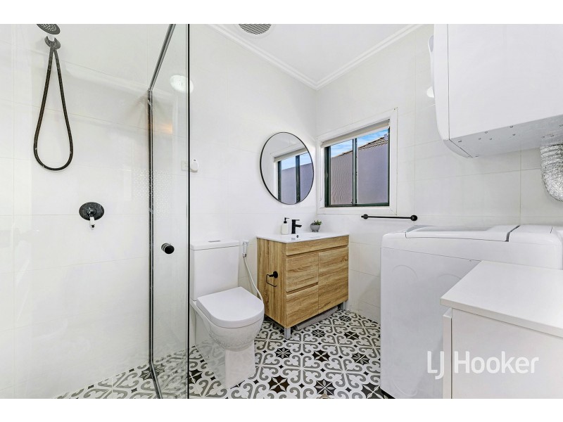 21 Shackel Ave, Old Guildford NSW 2161