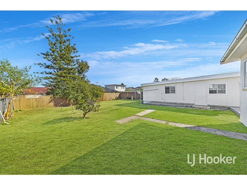 21 Shackel Ave, Old Guildford NSW 2161