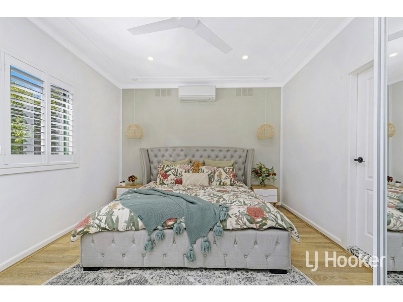 21 Shackel Ave, Old Guildford NSW 2161