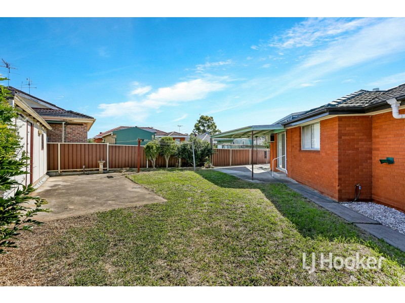 5 Pan Cres, Greystanes NSW 2145