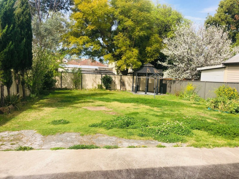 16 Milner Rd, Guildford NSW 2161