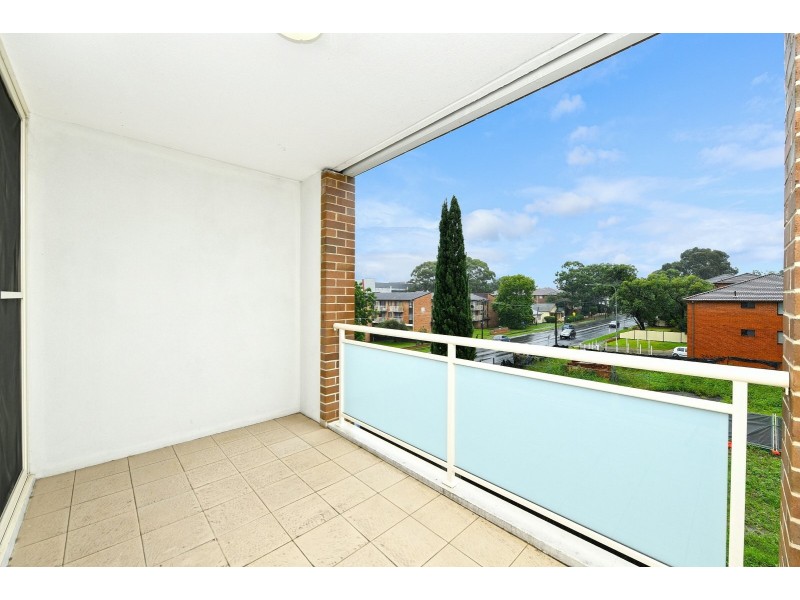 18/175-181 Pitt Street, Merrylands NSW 2160