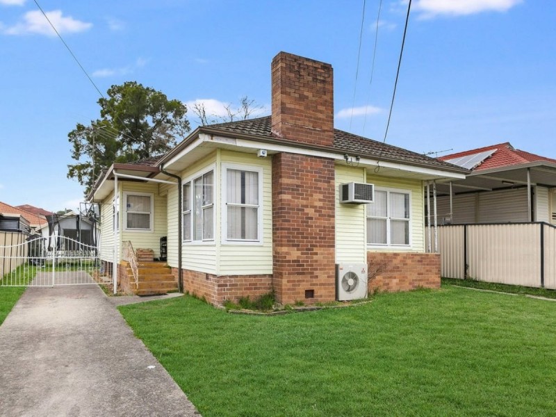 3 Dudley road, Guildford NSW 2161