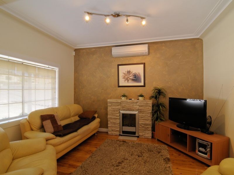 140 Burnett Street, Merrylands NSW 2160