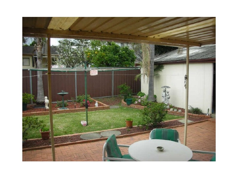 41 Karani Avenue, Guildford West NSW 2161