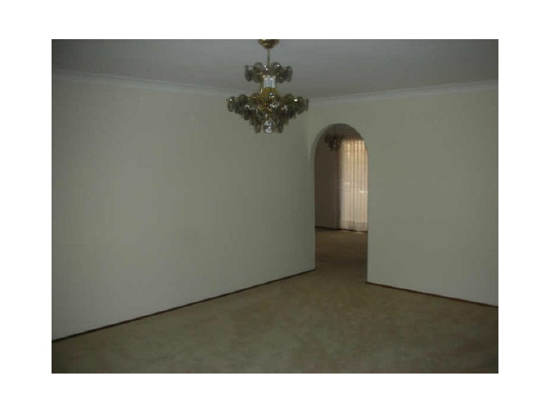 6 Poinciana Parade, Greystanes NSW 2145