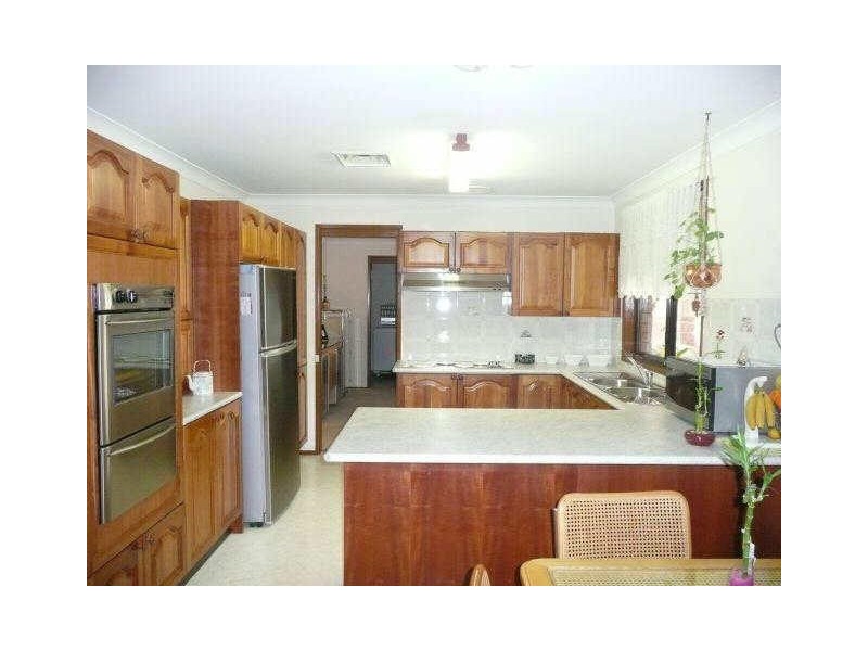 6 Poinciana Parade, Greystanes NSW 2145