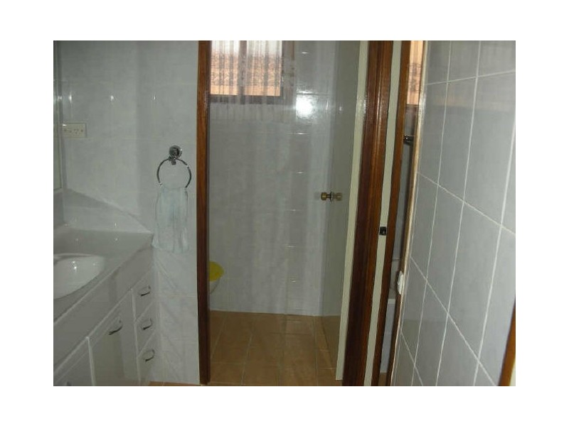 6 Poinciana Parade, Greystanes NSW 2145