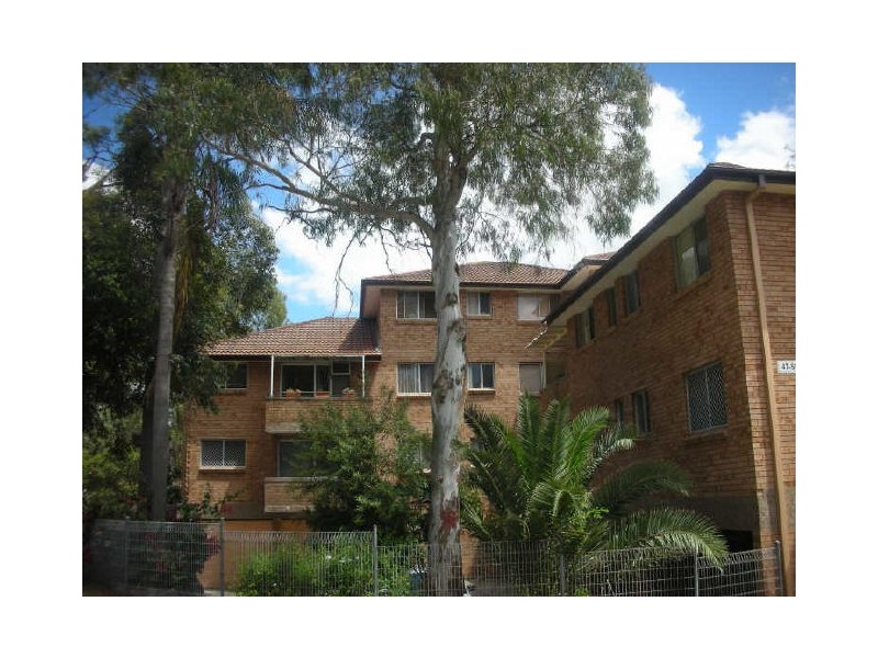 8/47 Kenyons Road, Merrylands West NSW 2160