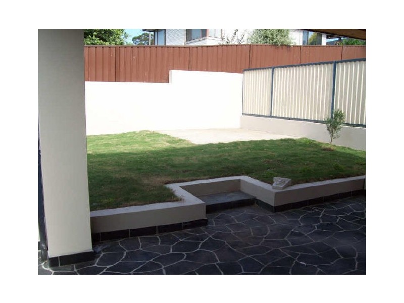 8 Birriwa Street, Greystanes NSW 2145