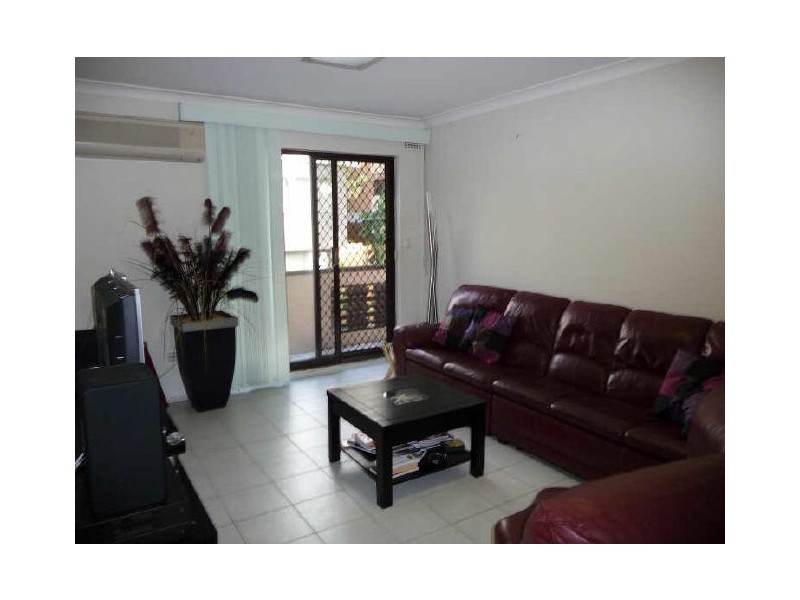 8/142 Railway Street, Granville NSW 2142