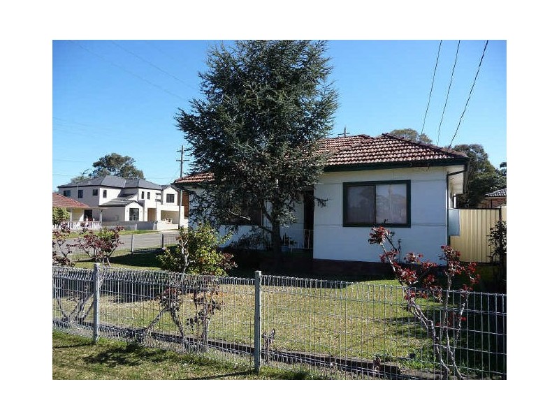 37 Davies Street, Merrylands NSW 2160