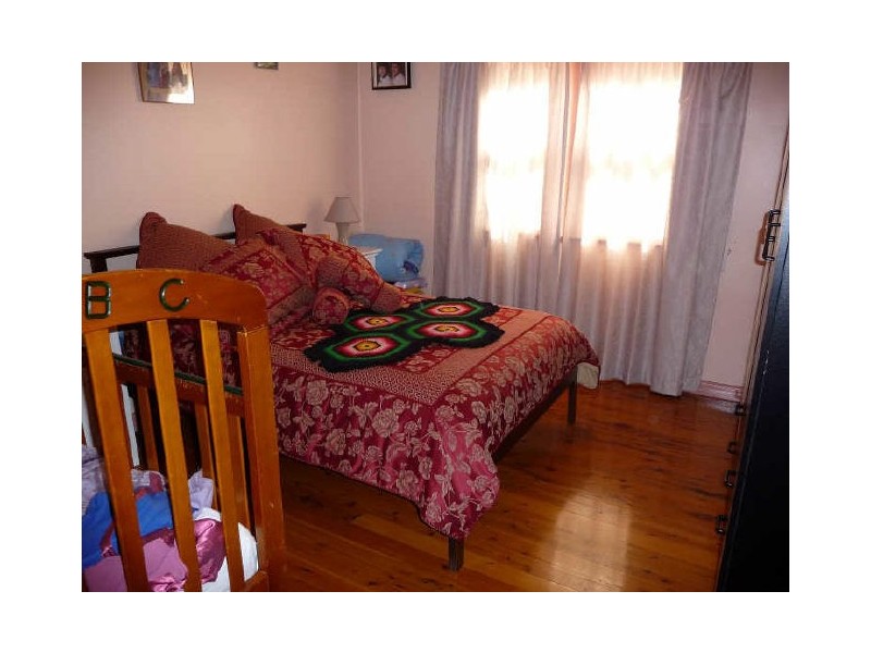 37 Davies Street, Merrylands NSW 2160