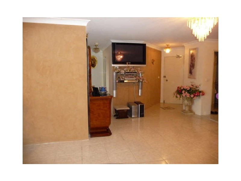 19/3 Addlestone Road, Merrylands NSW 2160