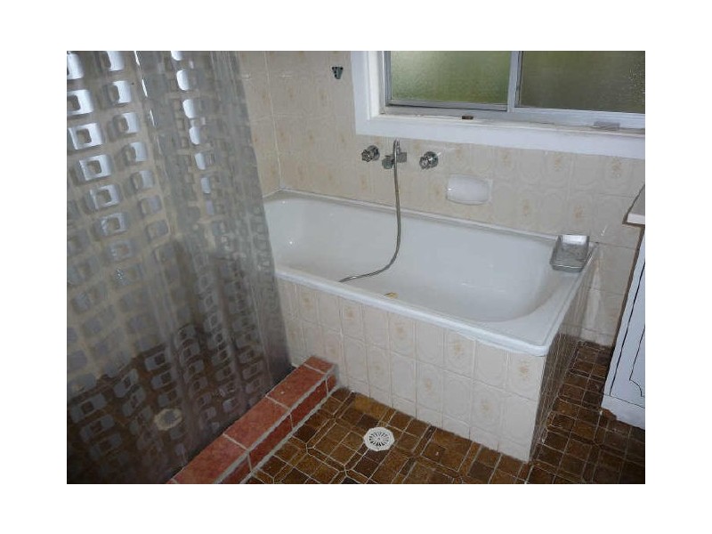 8 Albert Street, Guildford NSW 2161