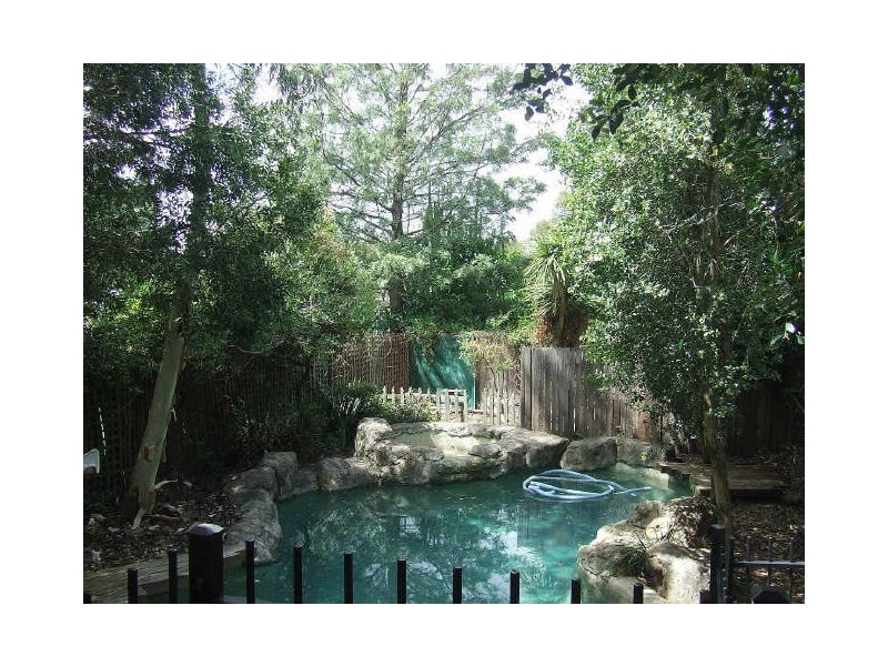 3 Leach Rd, Guildford NSW 2161