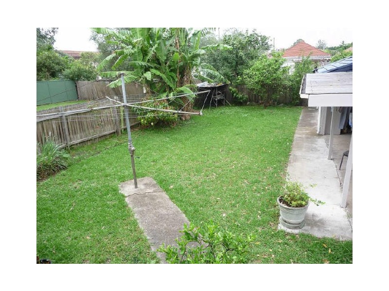 6 Oxford Street, Guildford NSW 2161