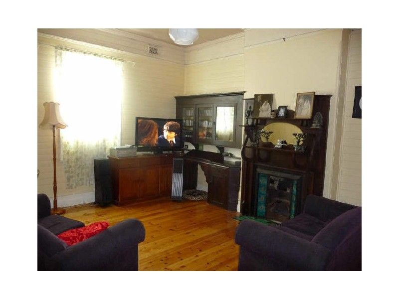 7 The Esplanade, Guildford NSW 2161