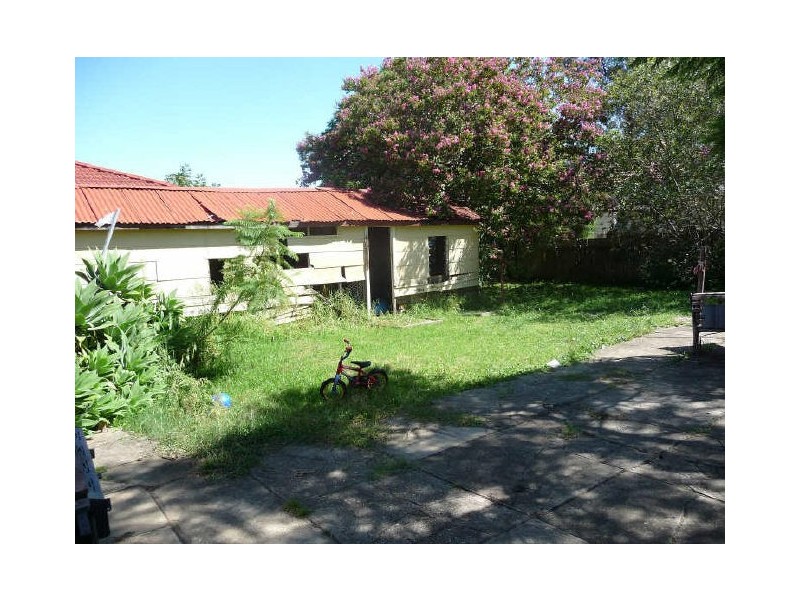 7 The Esplanade, Guildford NSW 2161