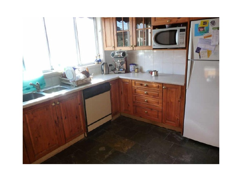 11 Caroline Street, Guildford NSW 2161