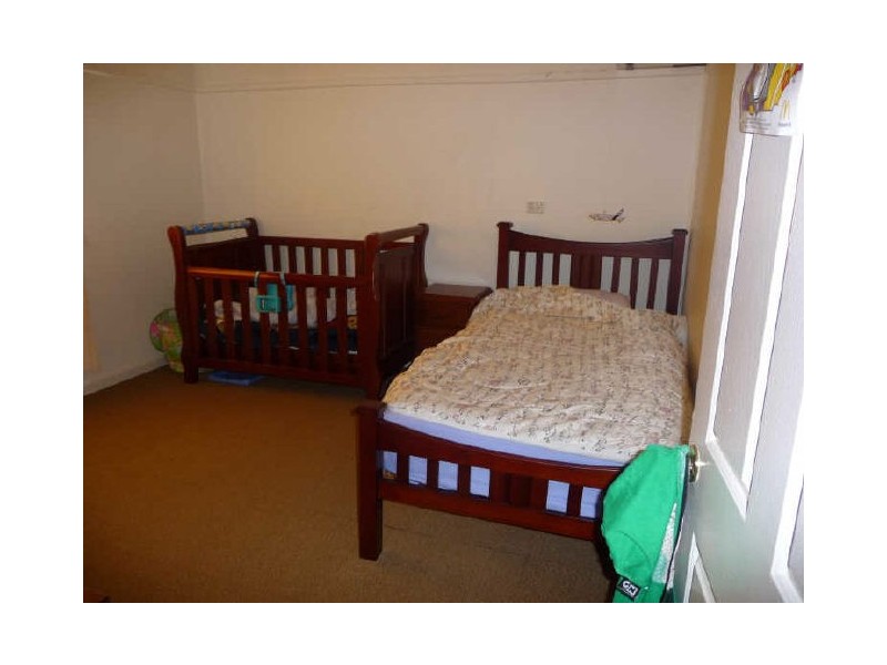 11 Caroline Street, Guildford NSW 2161