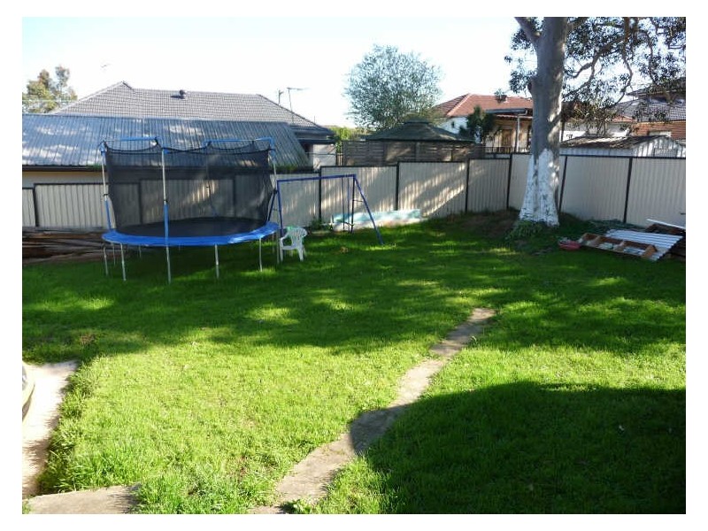 66 Queen Street, Guildford NSW 2161