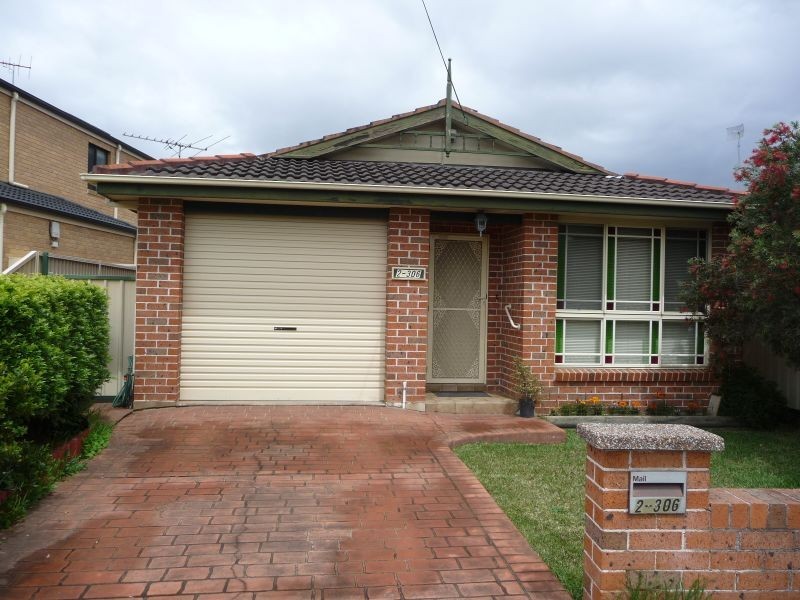 2/306 Old Prospect Road, Greystanes NSW 2145