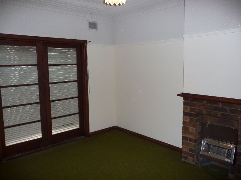 194 Woodville Road, Merrylands NSW 2160