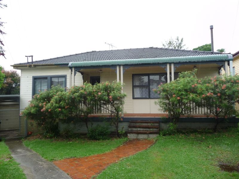 9 Hall Place, Guildford West NSW 2161