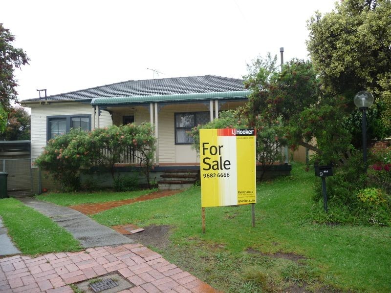 9 Hall Place, Guildford West NSW 2161