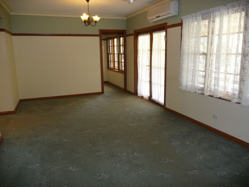 9 Hall Place, Guildford West NSW 2161