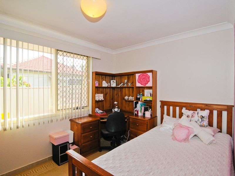 110 Warwick Road, Merrylands NSW 2160