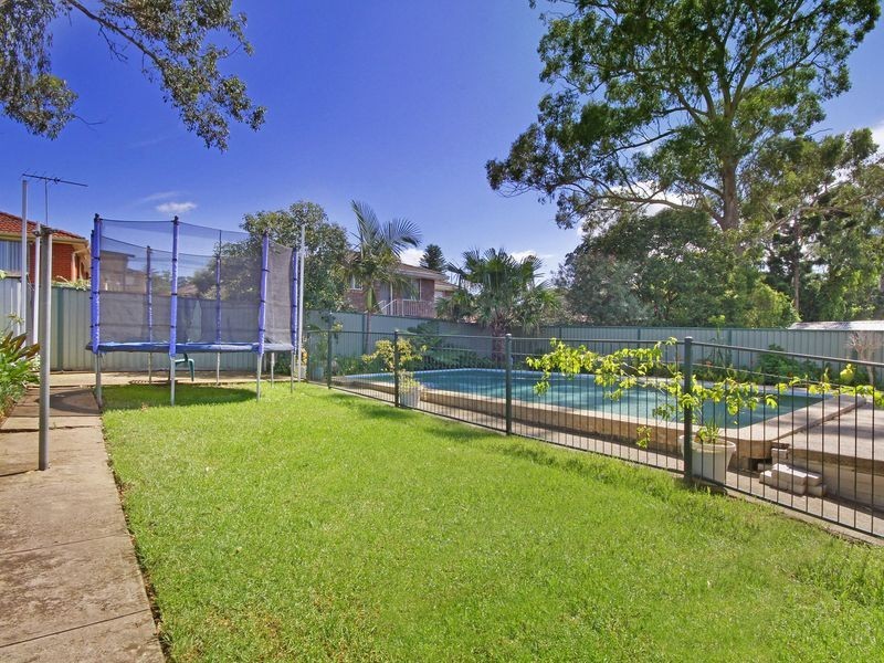 31 Dahlia Street, Greystanes NSW 2145