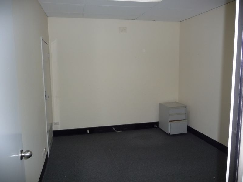 2/252 Pitt Street, Merrylands NSW 2160