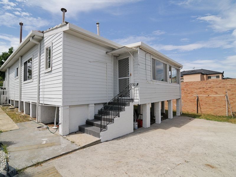 18 Mary Street, Merrylands NSW 2160