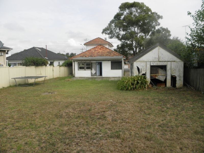 37 Centenary Road, Merrylands NSW 2160