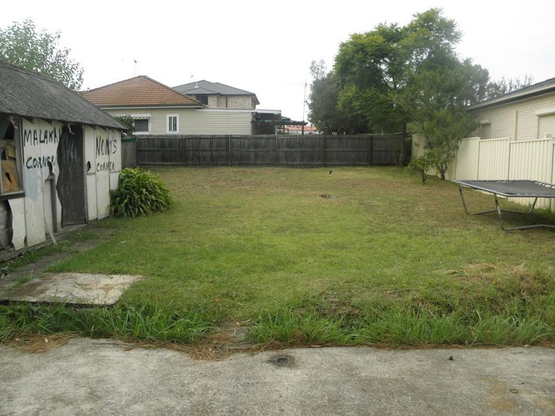 37 Centenary Road, Merrylands NSW 2160