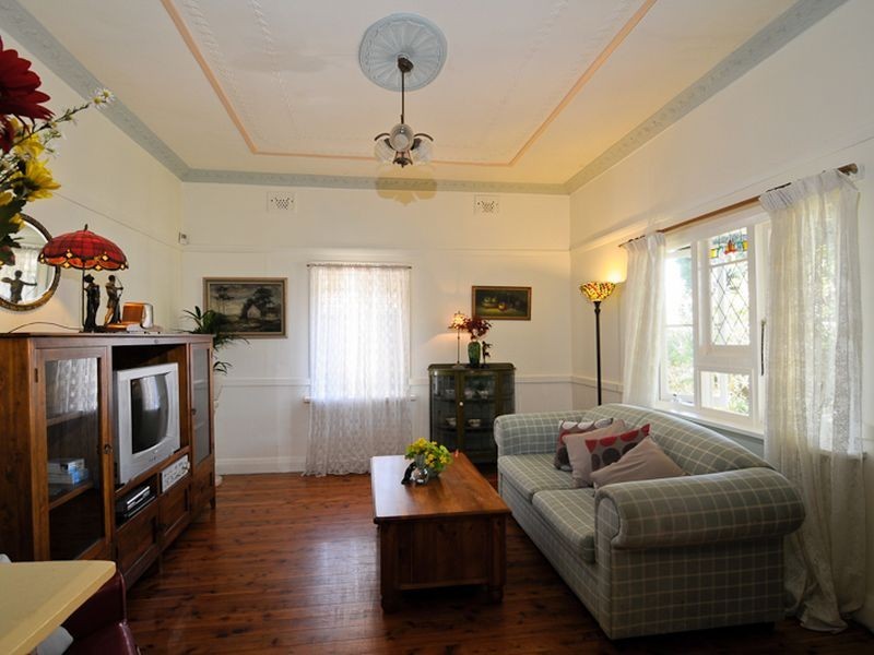 2 Bruce Street, Merrylands NSW 2160