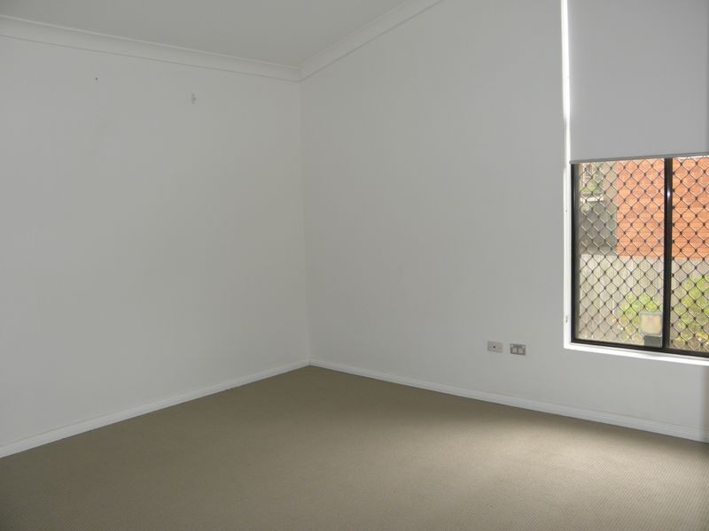 17/28-32 Treves Street, Merrylands NSW 2160