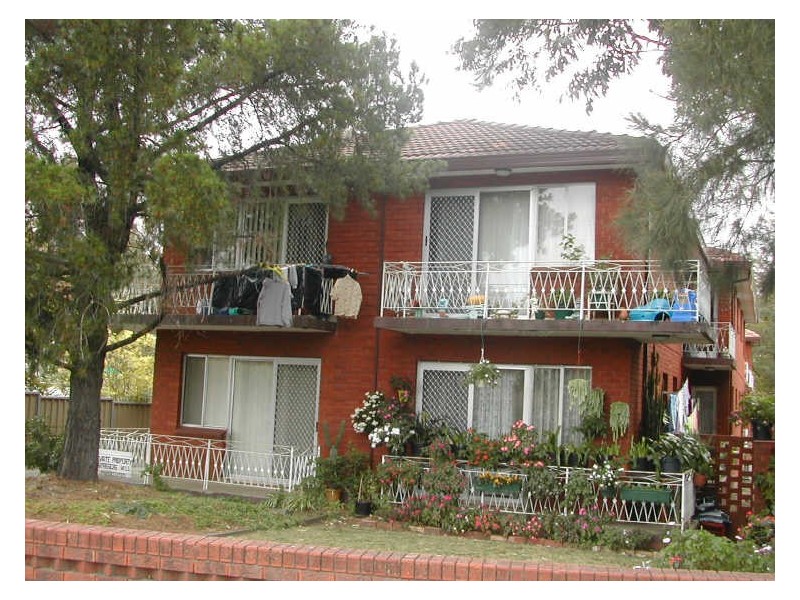 1/27 Military Road, Merrylands NSW 2160