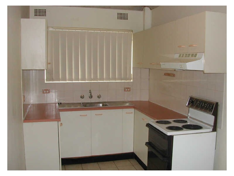 1/27 Military Road, Merrylands NSW 2160