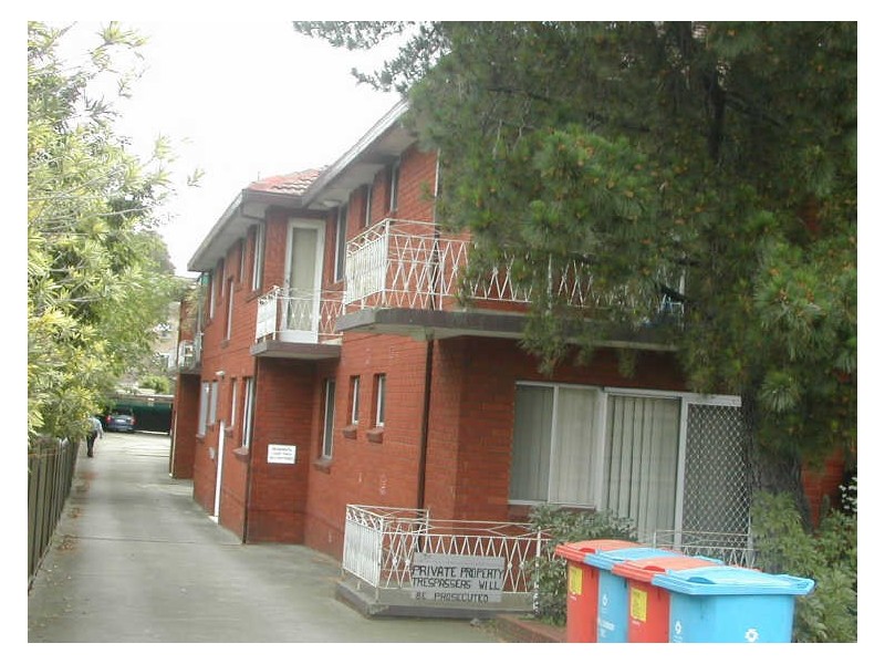 1/27 Military Road, Merrylands NSW 2160