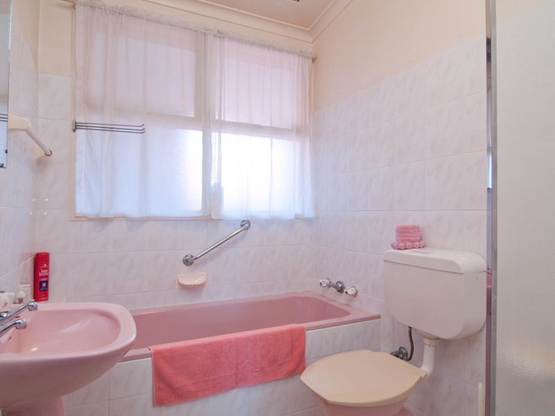 11 Ronald Place, Guildford NSW 2161