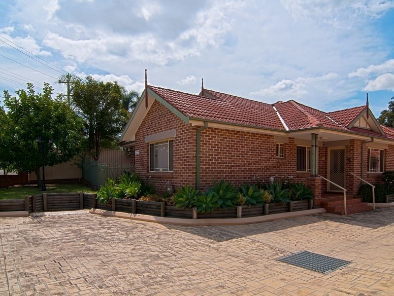 10/19-21 Ellis Street, Merrylands NSW 2160