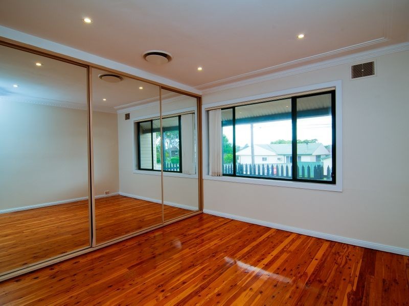 101 Sandra Street, Woodpark NSW 2164