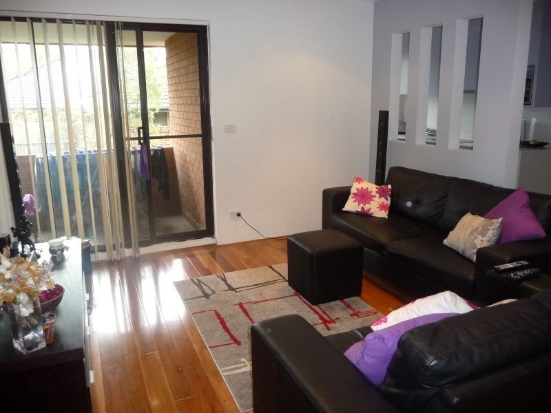 6/10-12 Birmingham Street, Merrylands NSW 2160