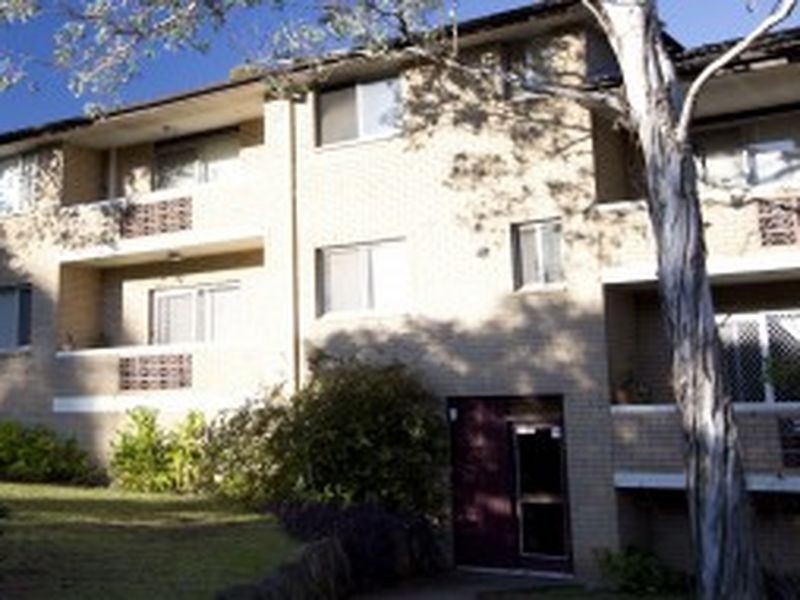 4/27 Sheffield Street, Merrylands NSW 2160