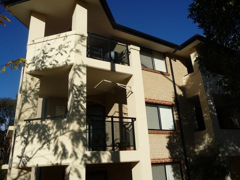 8/16-18 Newman Street, Merrylands NSW 2160