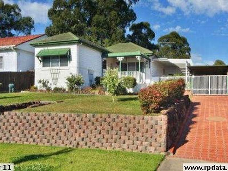8 Norman Street, Merrylands NSW 2160